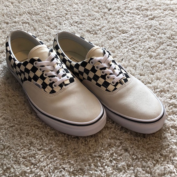 vans era checkerboard foxing black skate shoes